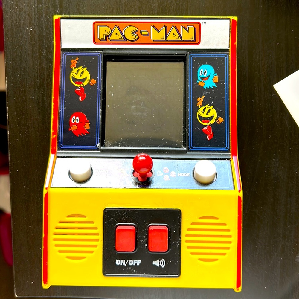 Vintage Mini Pacman arcade games